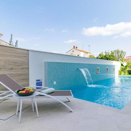 Villa Elena Deluxe Mit Whirlpool Und Beheiztem Pool Am Meer Und Wunderschoenen Blick Auf Die Brijuni Inseln ฟาชานา ภายนอก รูปภาพ