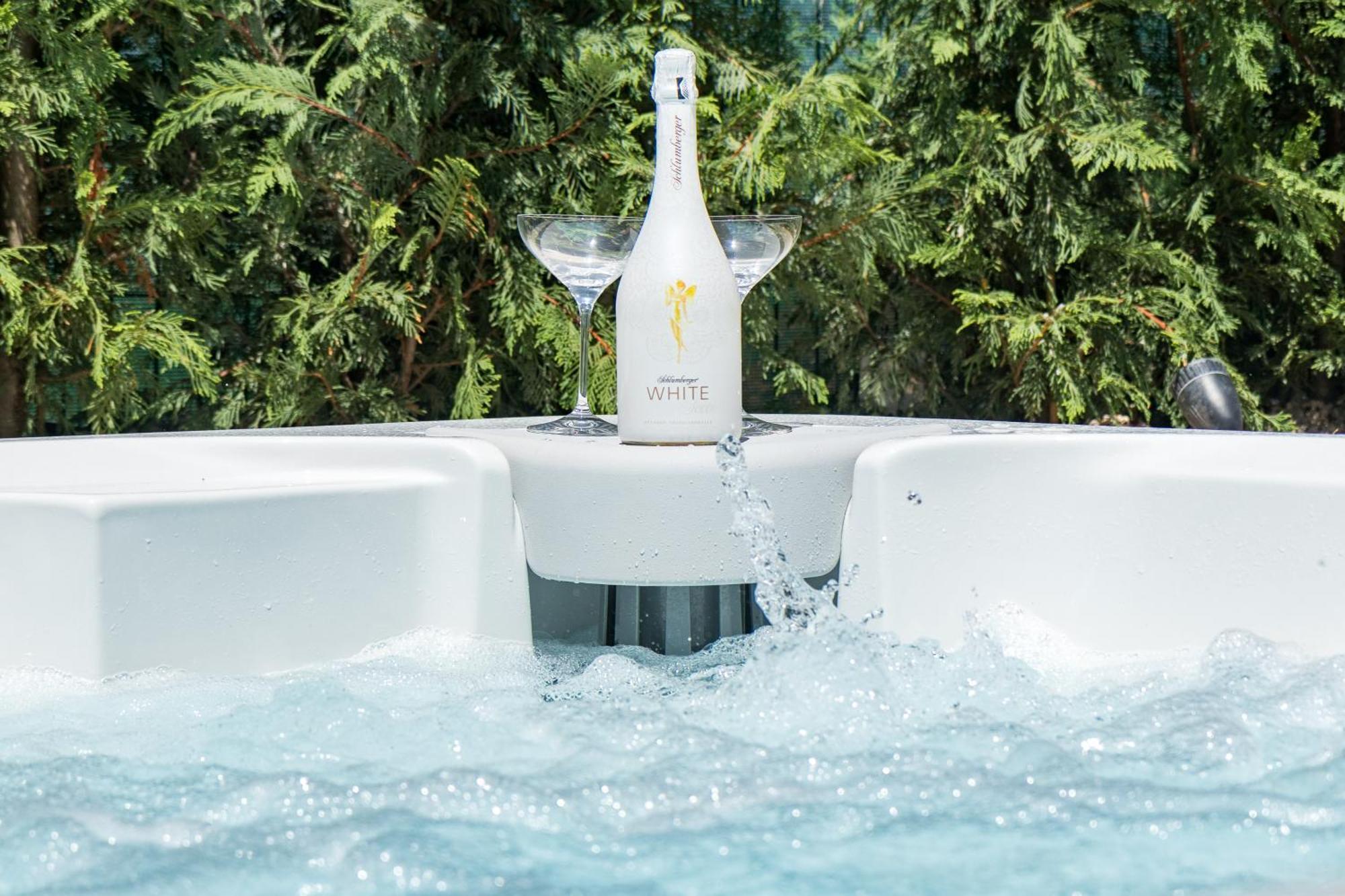 Villa Elena Deluxe Mit Whirlpool Und Beheiztem Pool Am Meer Und Wunderschoenen Blick Auf Die Brijuni Inseln ฟาชานา ภายนอก รูปภาพ