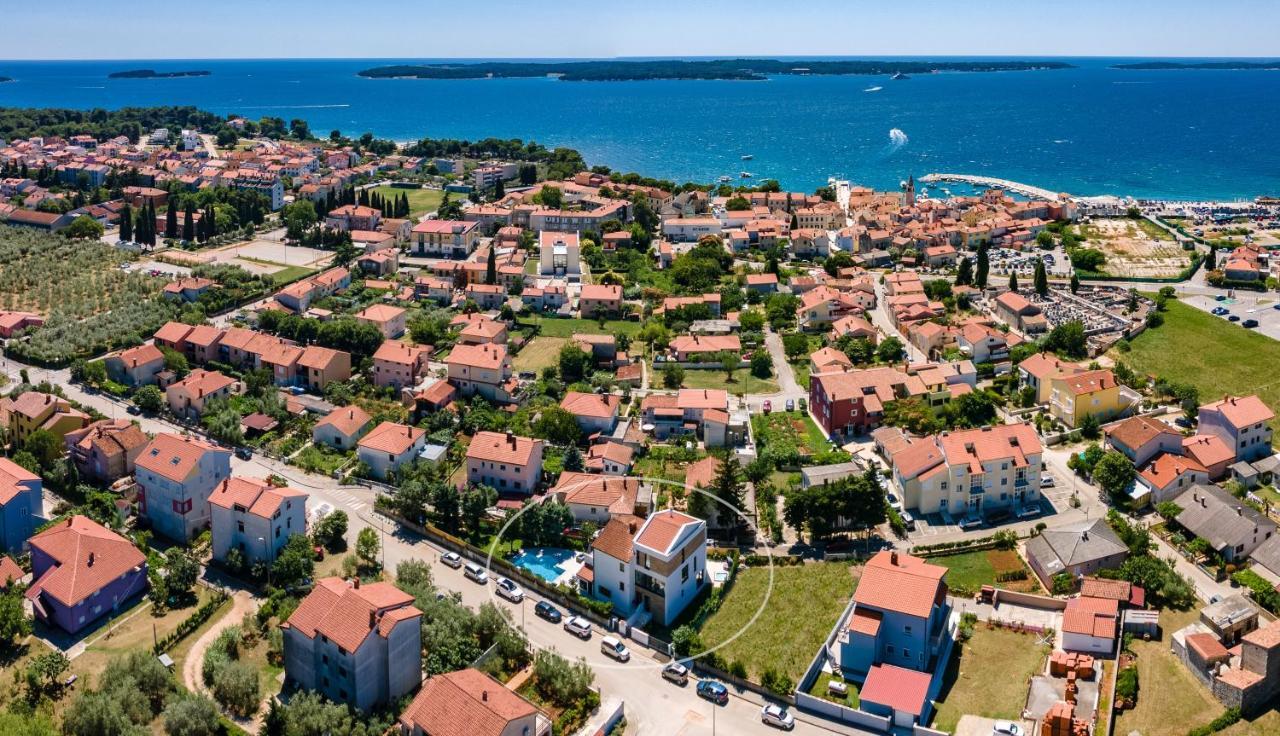 Villa Elena Deluxe Mit Whirlpool Und Beheiztem Pool Am Meer Und Wunderschoenen Blick Auf Die Brijuni Inseln ฟาชานา ภายนอก รูปภาพ