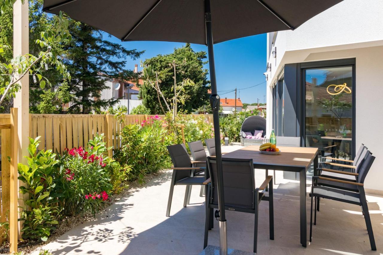 Villa Elena Deluxe Mit Whirlpool Und Beheiztem Pool Am Meer Und Wunderschoenen Blick Auf Die Brijuni Inseln ฟาชานา ภายนอก รูปภาพ