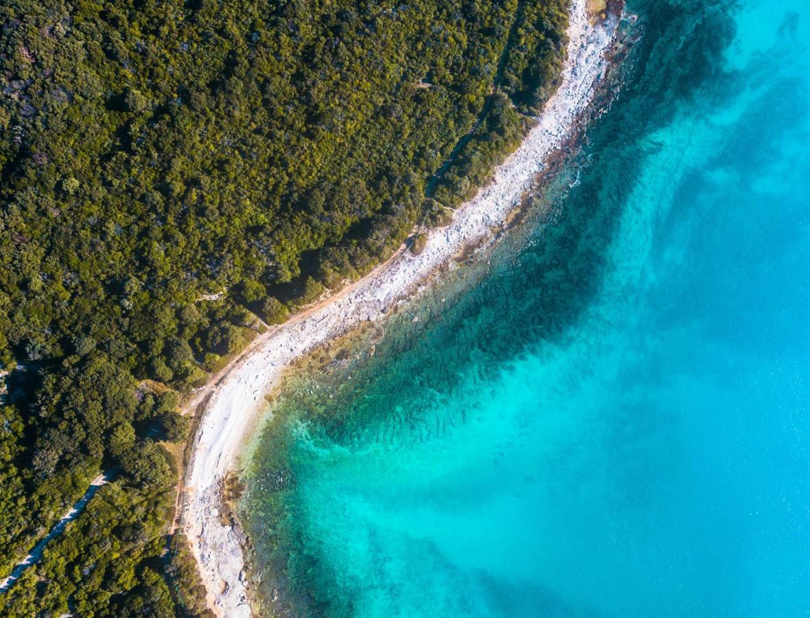 Villa Elena Deluxe Mit Whirlpool Und Beheiztem Pool Am Meer Und Wunderschoenen Blick Auf Die Brijuni Inseln ฟาชานา ภายนอก รูปภาพ